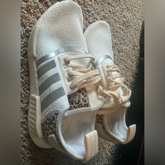 Adidas Women’s sneakers - Picture 4 of 7